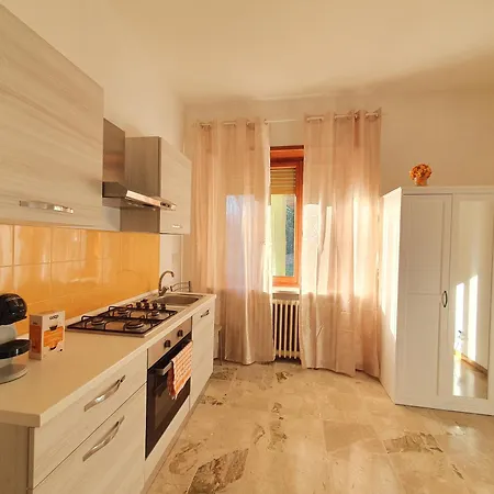 Fiori E Frutti, 2 Big Bedrooms Apartment *